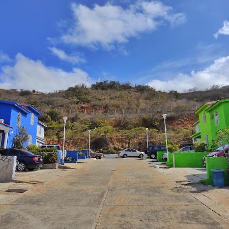 Bella Suite Frente Al Aeropuerto Catia La Mar Dış mekan fotoğraf